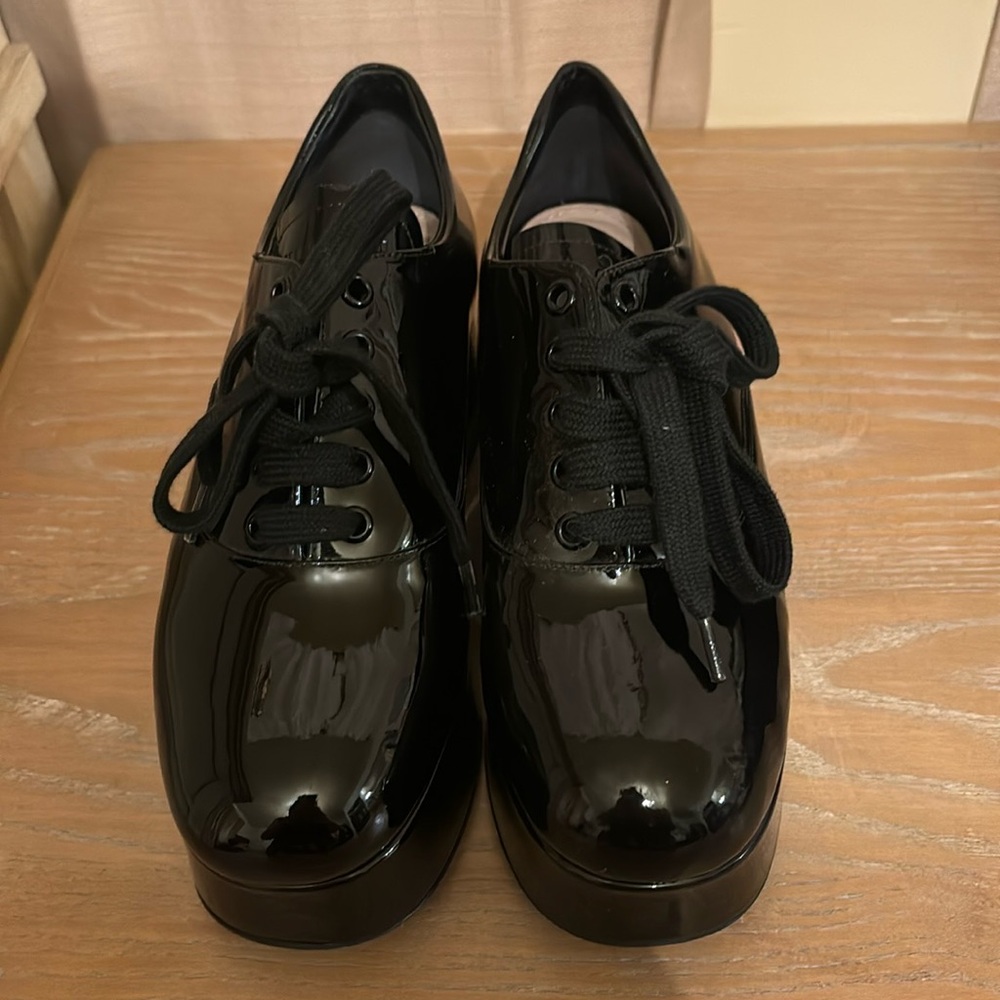 AUTHENTIC MIU MIU Patent Leather 'FLATFORM' Oxford Heel